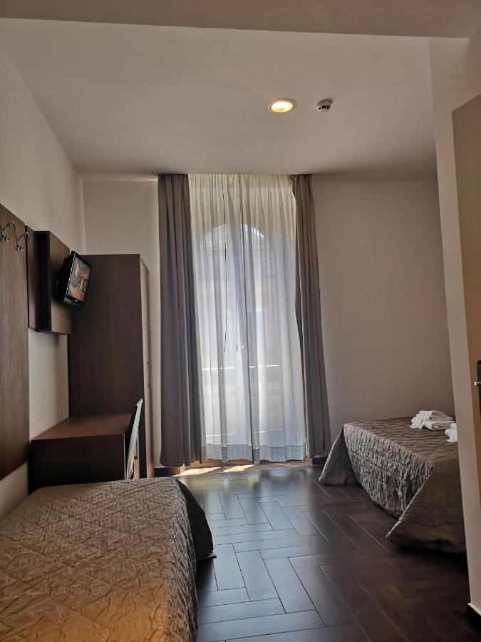 Rome Travellers Hotel Экстерьер фото