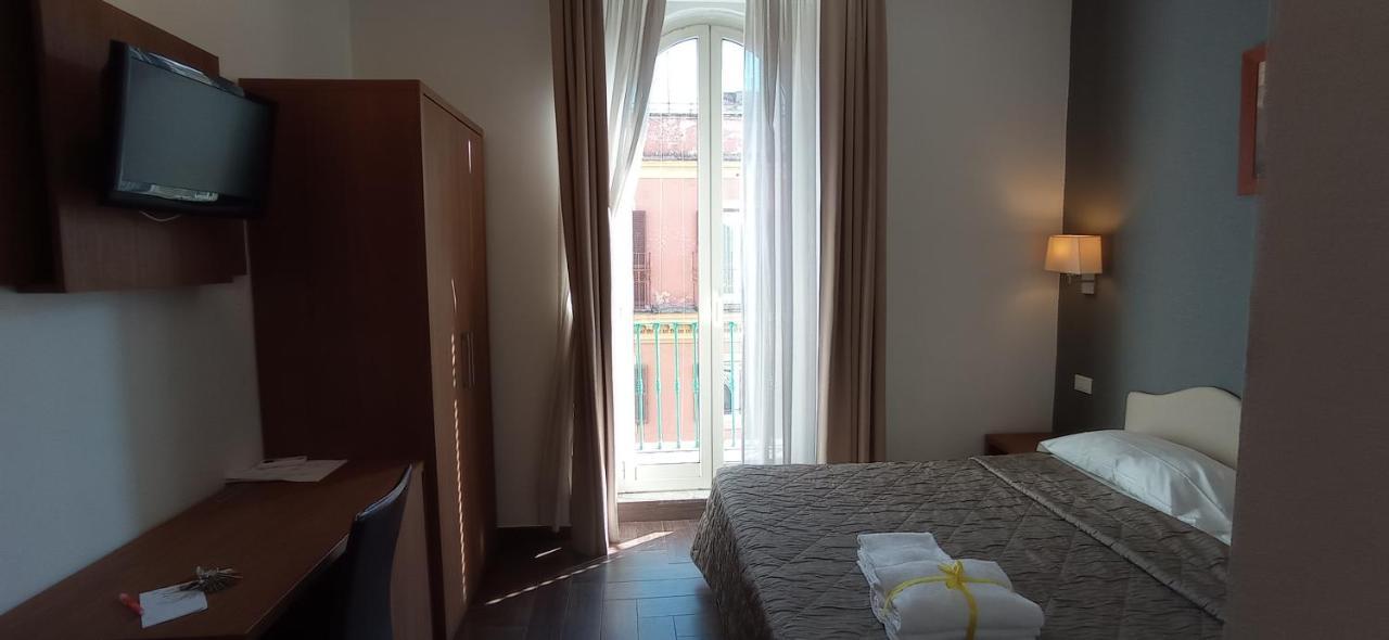 Rome Travellers Hotel Экстерьер фото