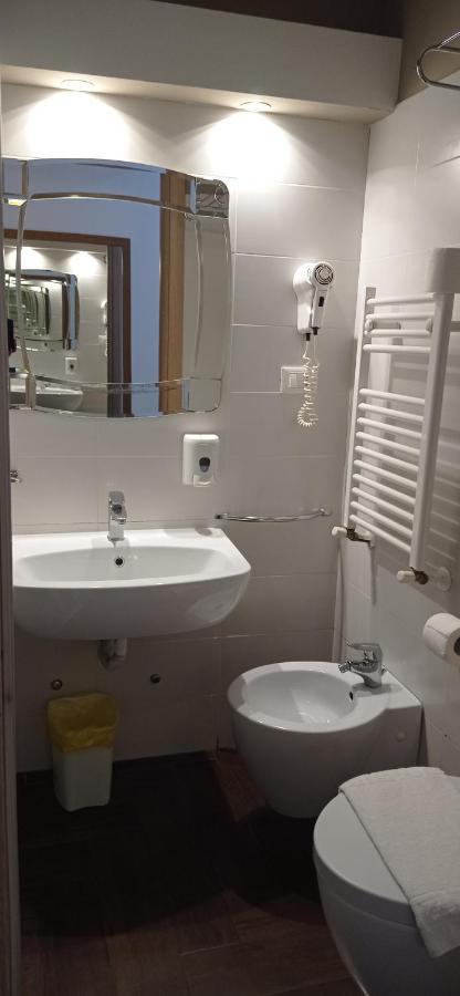 Rome Travellers Hotel Экстерьер фото