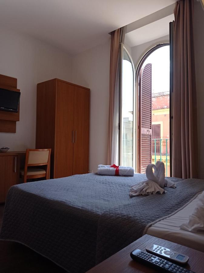 Rome Travellers Hotel Экстерьер фото