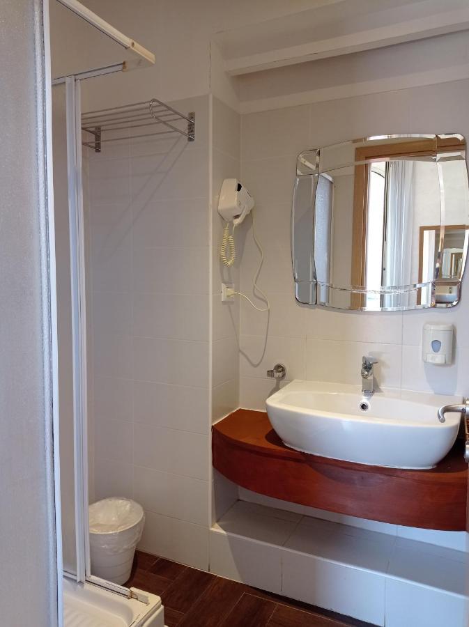 Rome Travellers Hotel Экстерьер фото